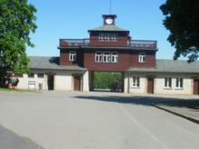 ブッフェンベルト強制収容所の門