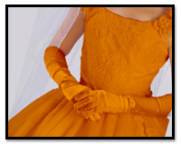 オレンジのカラードレス